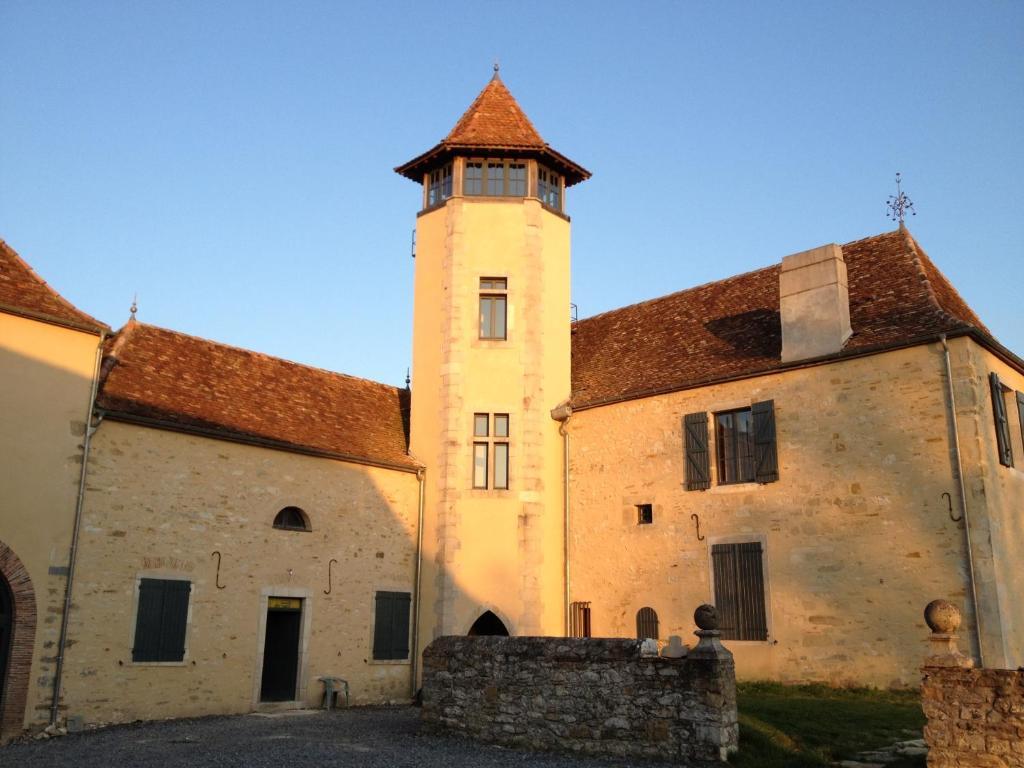 Chateau De Baylac Bugnein Exterior photo